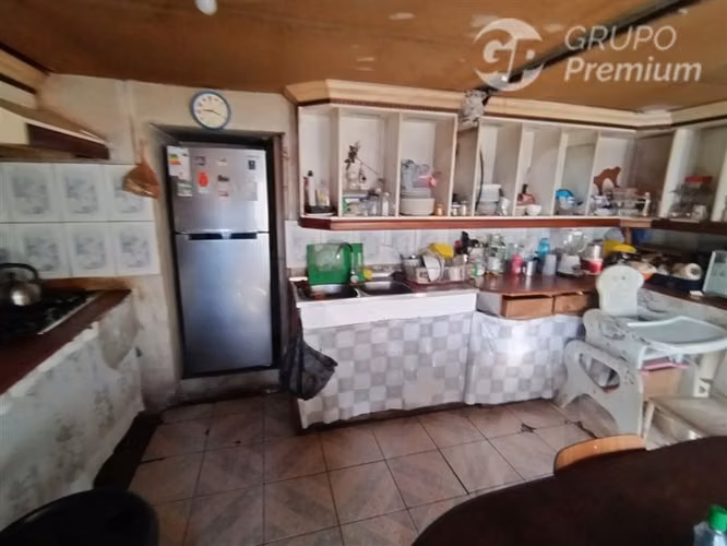 Casa en venta de 6 dorm. en Renca 142 m2 construido
