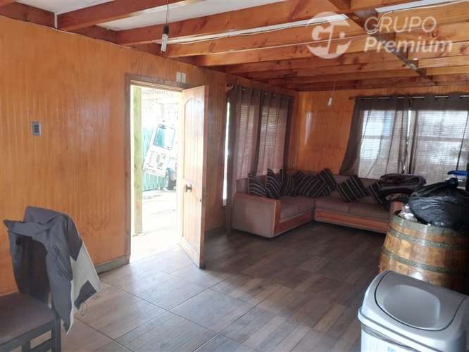 Amplia casa de 2 pisos en Venta, Sector Costero de Loanco