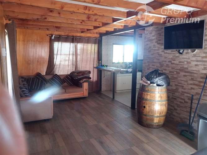 Amplia casa de 2 pisos en Venta, Sector Costero de Loanco