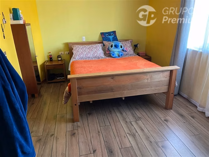 Casa de 140m2 en venta de 4 dorm. en Las Cabritas Calera