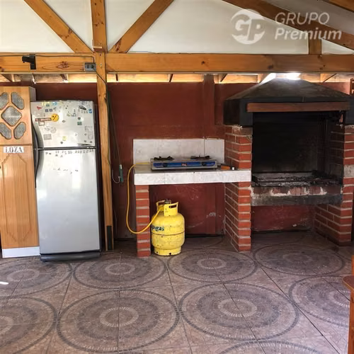 Casa de 140m2 en venta de 4 dorm. en Las Cabritas Calera
