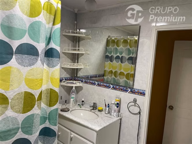 Casa de 140m2 en venta de 4 dorm. en Las Cabritas Calera