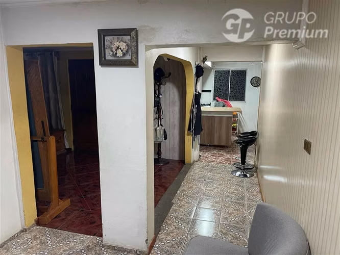 Casa de 140m2 en venta de 4 dorm. en Las Cabritas Calera
