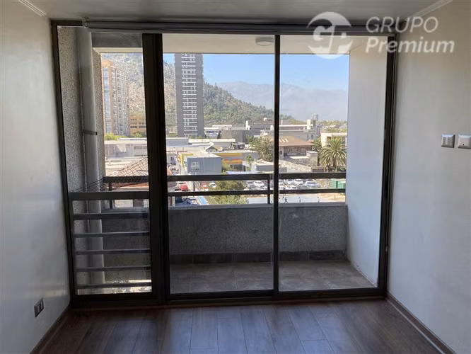 Departamento en venta una cuadra de metro Patronato Recoleta
