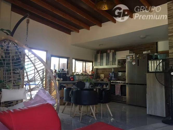 Parcela 3 dorm 3 baños de 5000 m2 en venta en Quillota