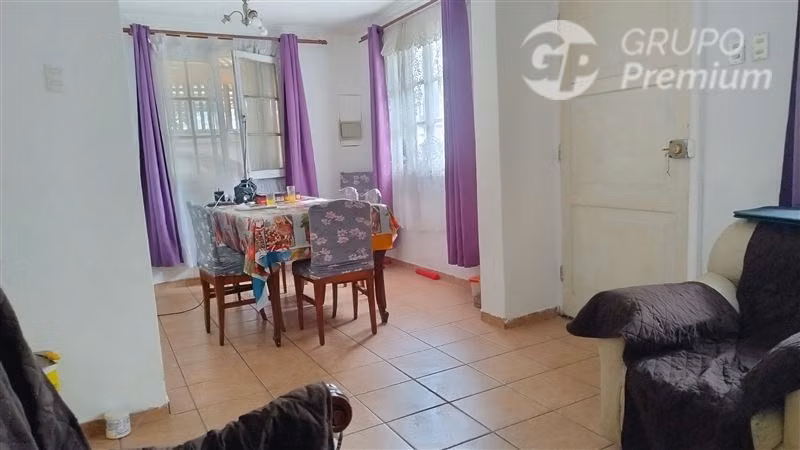 Casa en venta de 5 dormitorios Avenida Fernández Albano
