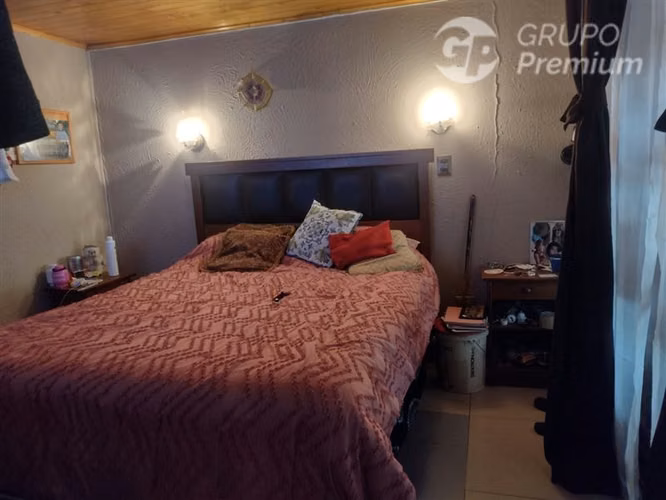 Casa en venta con local comercial en San Bernardo