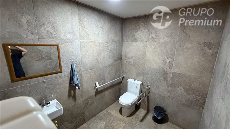 Sitio en venta en Talca, casa, supermercado