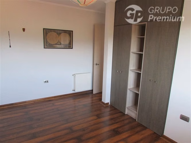 Espectacular Casa con piscina en venta en Quilpué