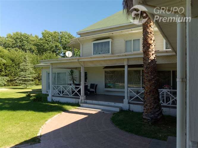 Venta parcela Pirque 5000m2 417m2 const 5D 8B 2suit quincho