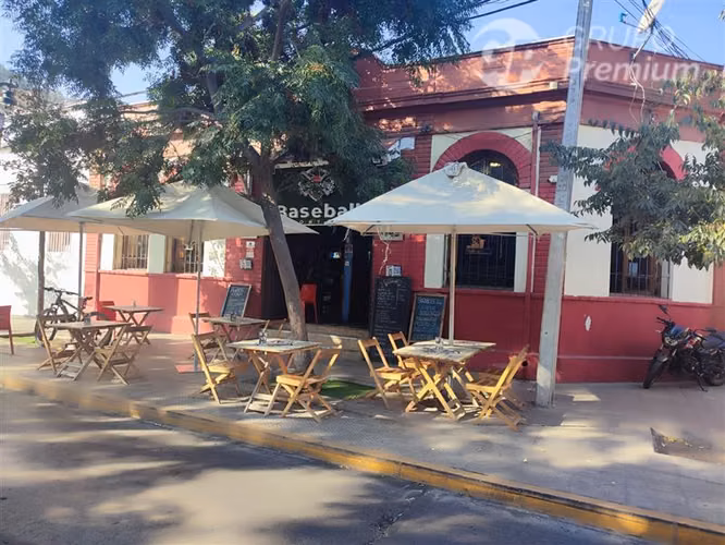 Local en venta con equipamiento y patentes activas 560 MILLO
