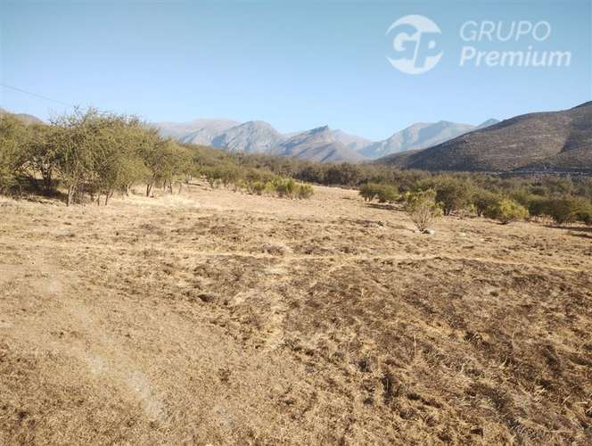 Venta terreno Salamanca camino asfaltado