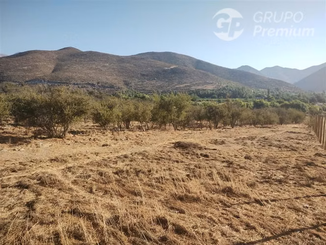 Venta terreno Salamanca camino asfaltado