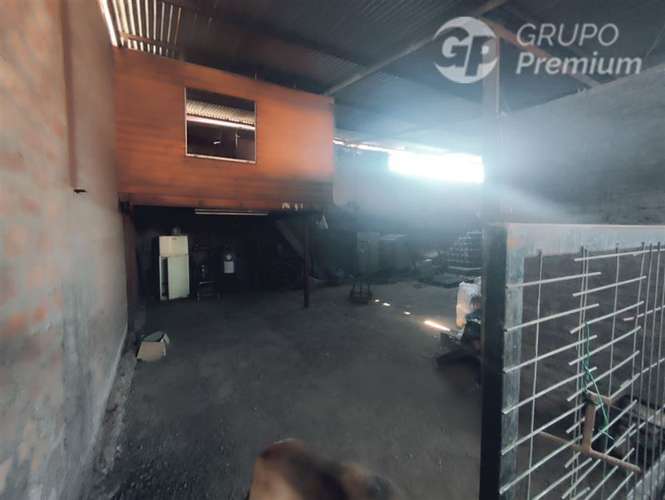Amplia Propiedad con Potencial Comercial - Imagen 15