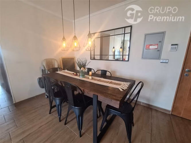 Departamento en venta en La Cisterna 2d 2b estac. y bodega