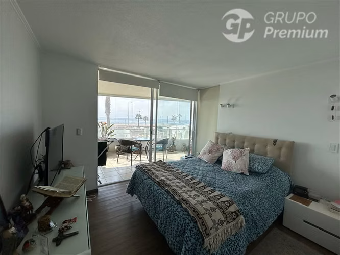Venta excelente departamento frente a la playa 3D-2B