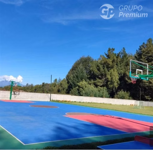 Vendo Complejo Turístico en Villarrica con gran potencial.