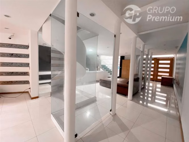 Oficina en venta en Recoleta