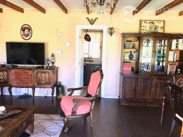 Parcela en venta Peñaflor con 2 casas piscina quincho 5D 4B