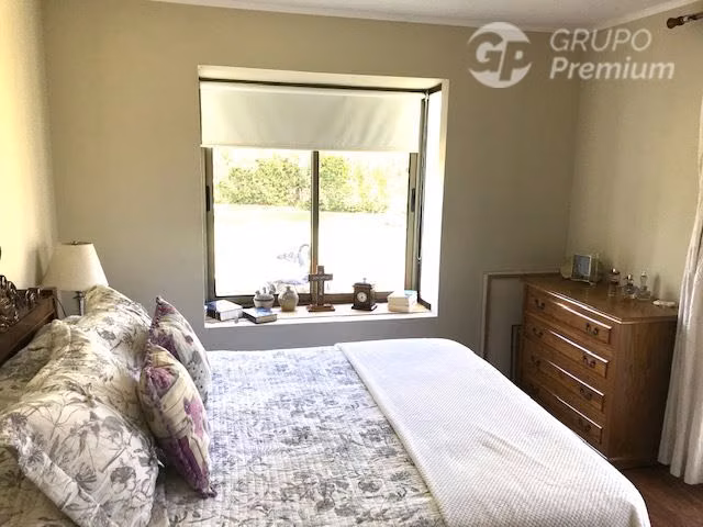 Parcela en venta Peñaflor con 2 casas piscina quincho 5D 4B