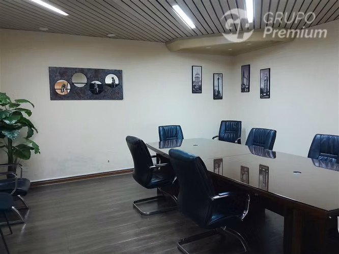 Industrial con 1365 m2 en venta en San Miguel