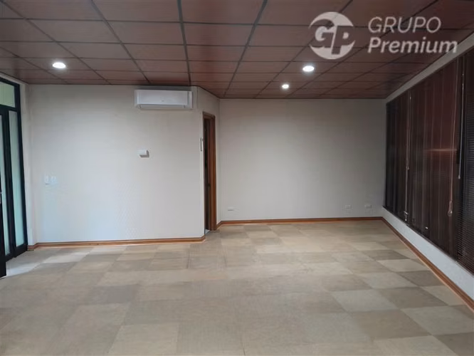 Industrial con 1365 m2 en venta en San Miguel