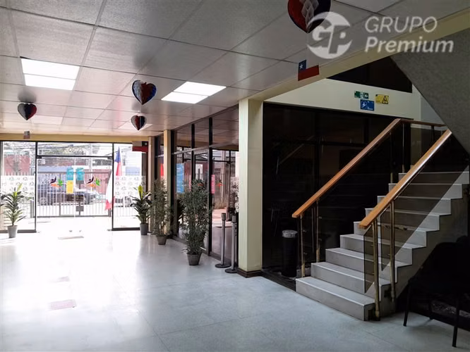 Industrial con 1365 m2 en venta en San Miguel