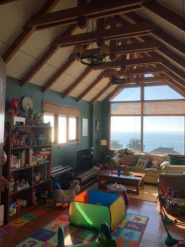ESTUPENDA CASA CON VISTA AL MAR EN CONCÓN