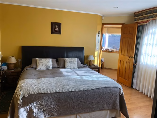 ESTUPENDA CASA CON VISTA AL MAR EN CONCÓN