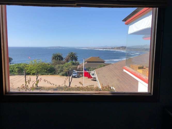 ESTUPENDA CASA CON VISTA AL MAR EN CONCÓN