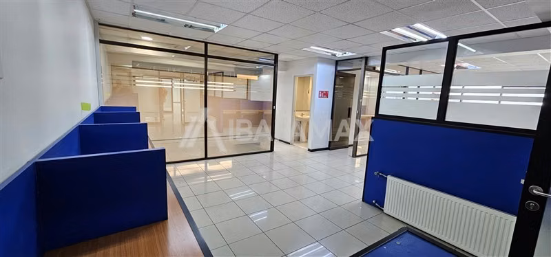 Oficina en arriendo todo un piso 520 m2 en Torre Ligure CCP