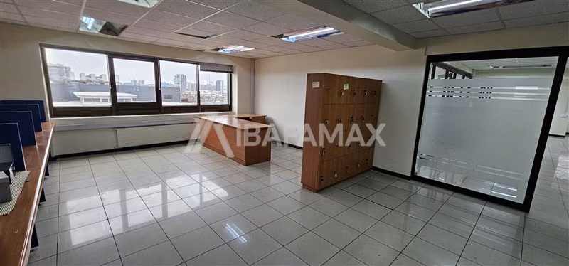 Oficina en arriendo todo un piso 520 m2 en Torre Ligure CCP