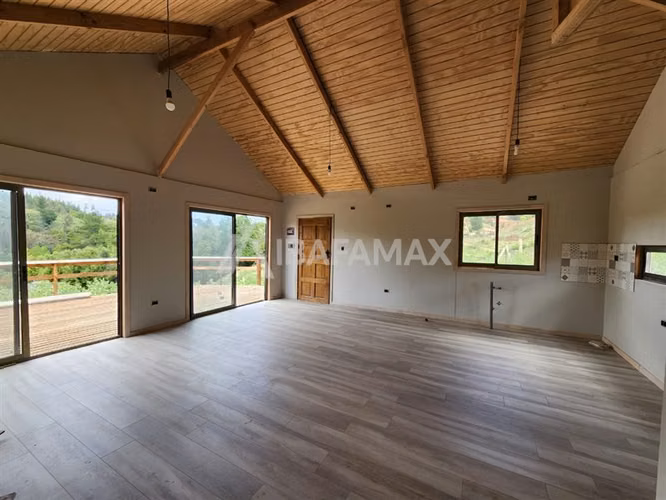 Casa en venta de 3 dorm. en Florida