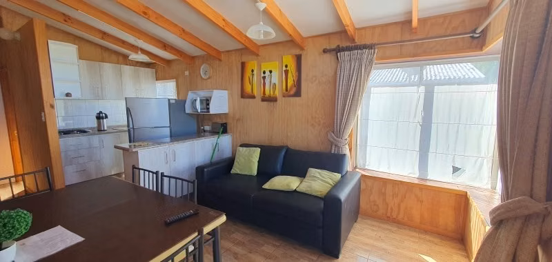 Hermosa Parcela con Casa, Piscinas, Quinchos y 4 Cabañas - Imagen 21