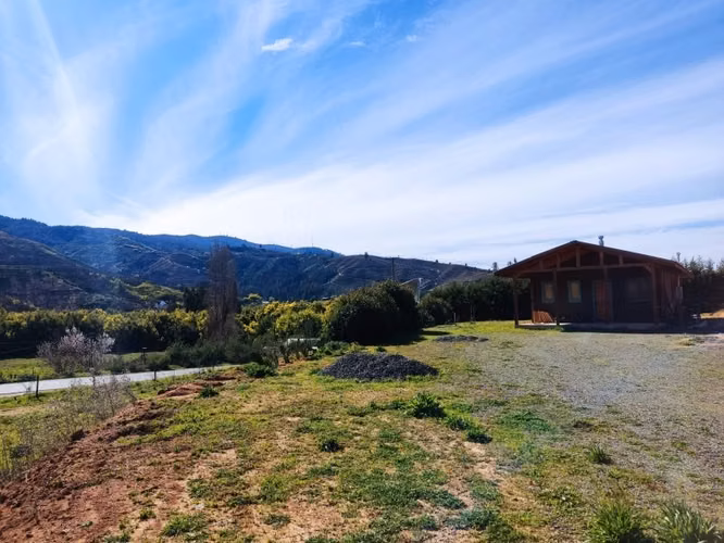 SE VENDE LINDA CASA 3D+2B+E EN QUILLÓN