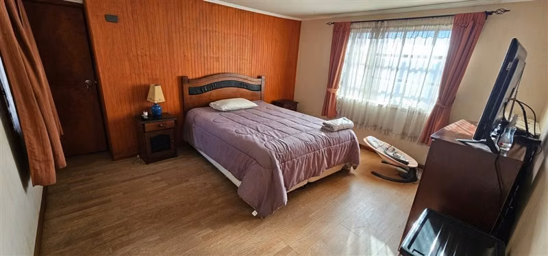 VENDO CASA EN TALCAHUANO, 4D/4B + GALPÓN DE USO COMERCIAL