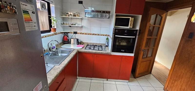 VENDO CASA EN TALCAHUANO, 4D/4B + GALPÓN DE USO COMERCIAL