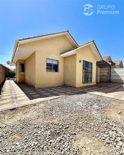 Casa en venta en Portones del Inca San Felipe. 3D-2B