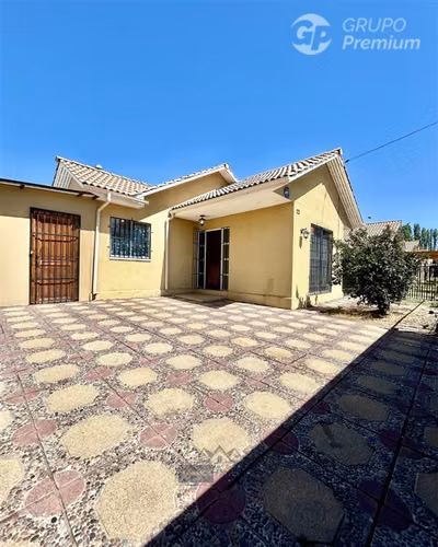 Casa en venta en Portones del Inca San Felipe. 3D-2B