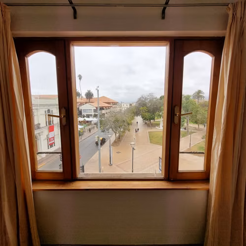 Departamento en Venta Frente a la Plaza de Armas de La Serena | 2 Dormitorios y Estacionamiento
