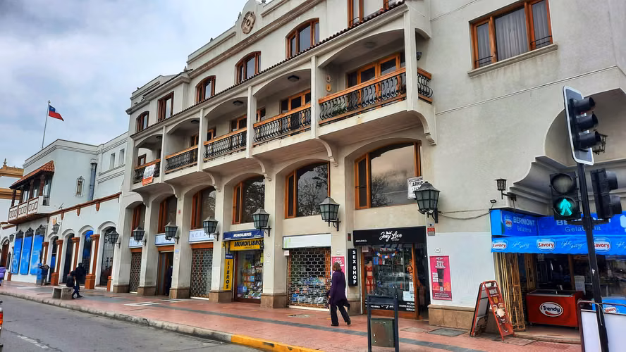 Departamento en Venta Frente a la Plaza de Armas de La Serena | 2 Dormitorios y Estacionamiento