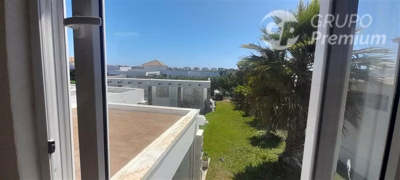 Casa en venta de 4 dorm. en La Serena