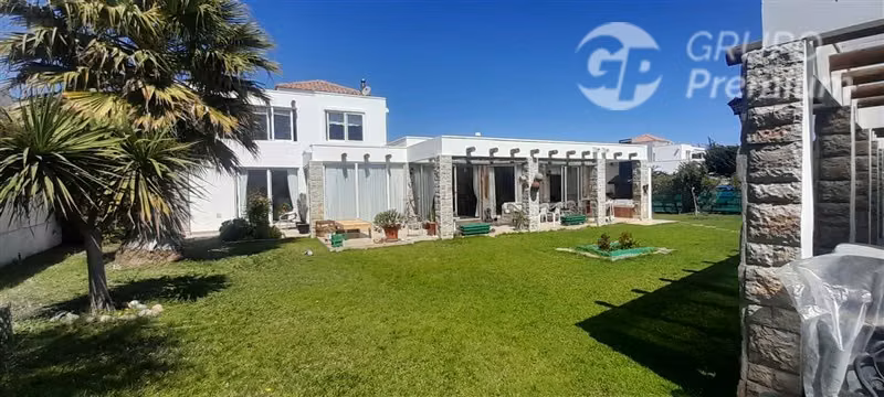 Casa en venta de 4 dorm. en La Serena