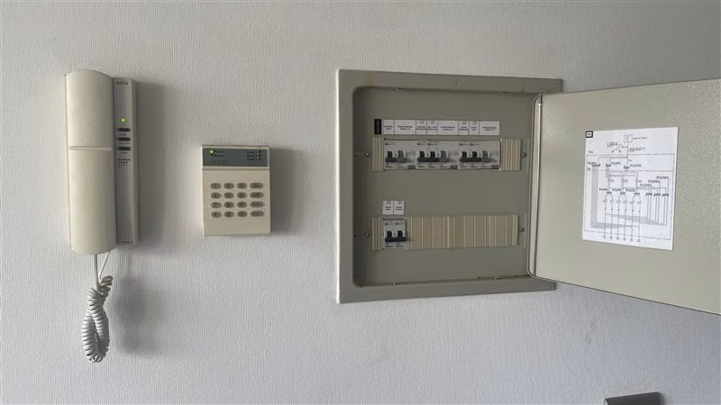 Oportunidad excelente dpto. Tranquilo y seguro edificio - Imagen 13