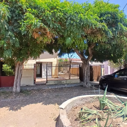 CASA DOS PISOS PLAN VILLA ALEMANA NORTE CERCANO METROTREN