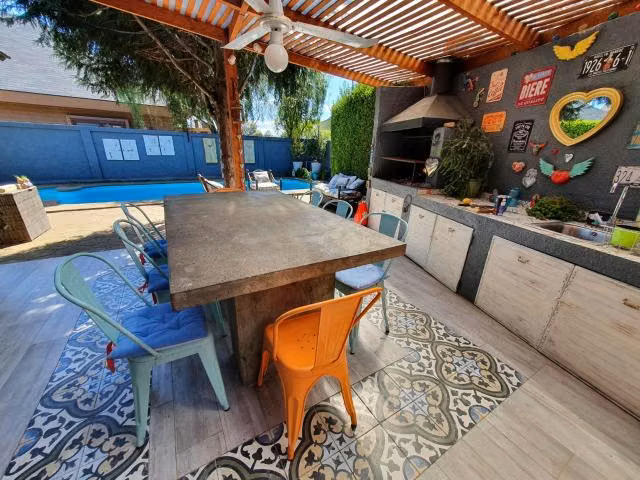 Casa en venta de 5 dorm. en Chillán