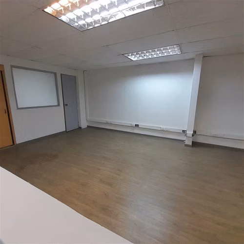 Local Comercial en arriendo en Santiago - Imagen 21