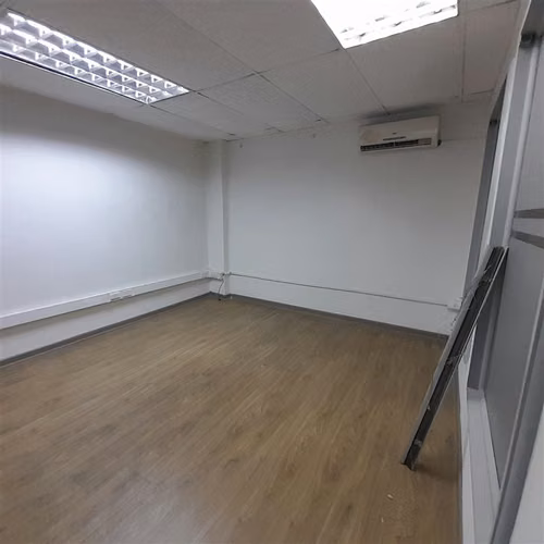 Local Comercial en arriendo en Santiago - Imagen 23