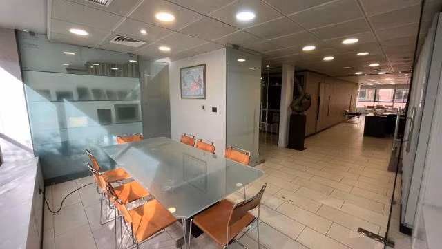 Oficina en arriendo en Vitacura
