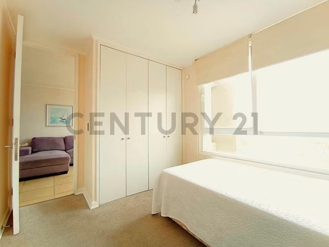 Se vende funcional departamento playa La Herradura